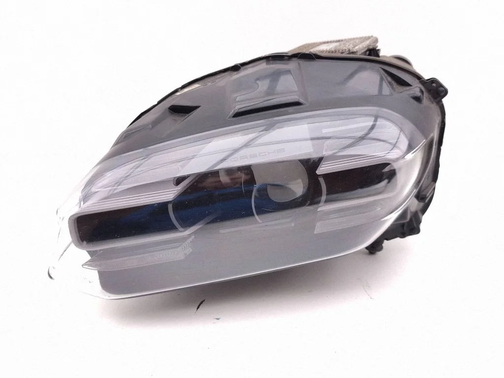 Reflektor – Porsche Taycan 9J1 (2019-)
