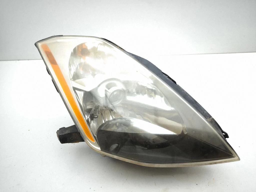 Headlight/headlamp – right