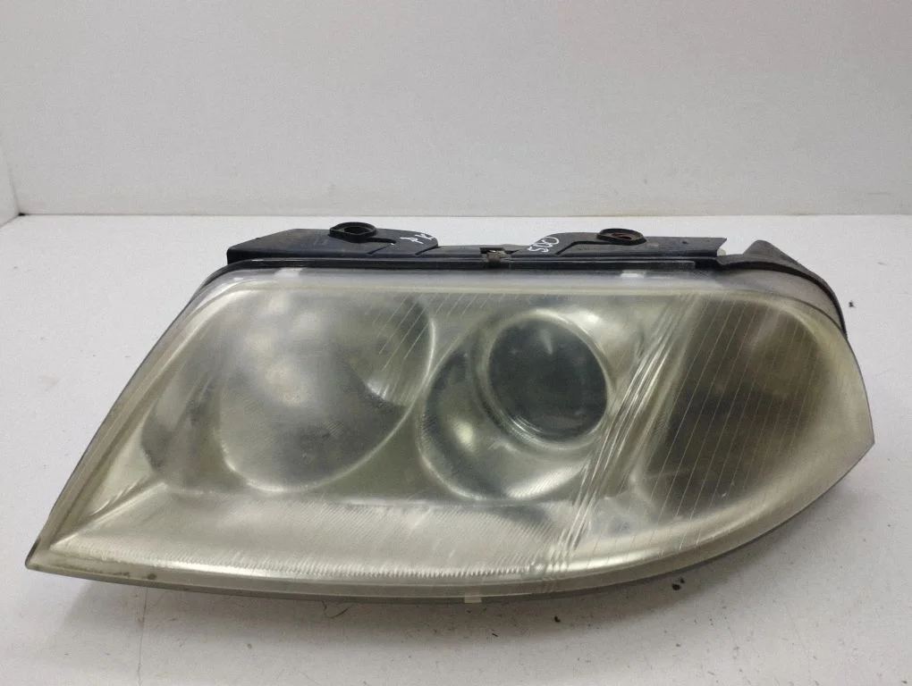 Headlight/headlamp 01542107