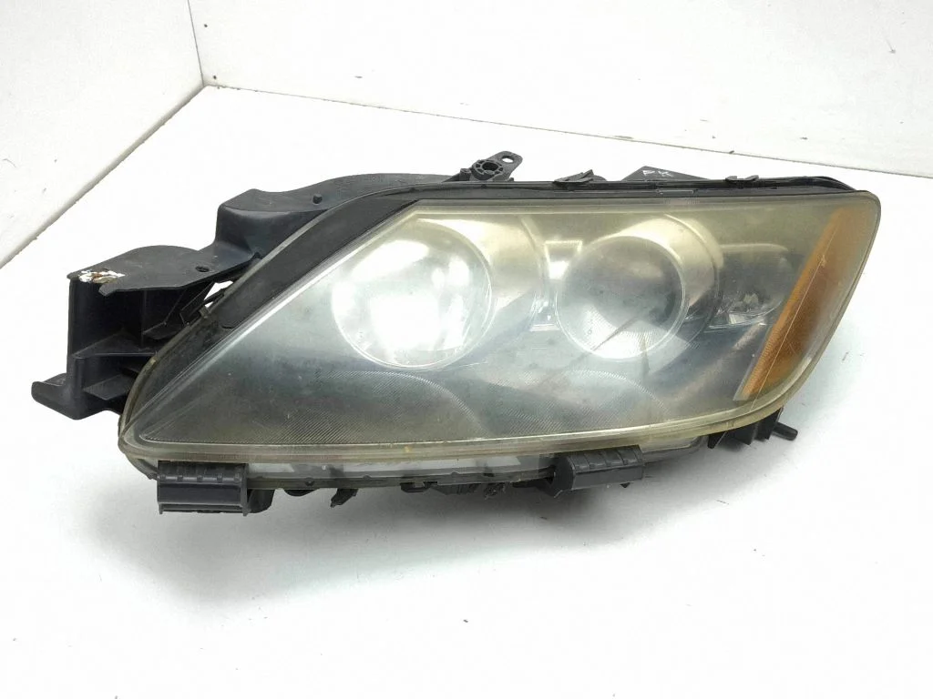 Headlight/headlamp E22151040