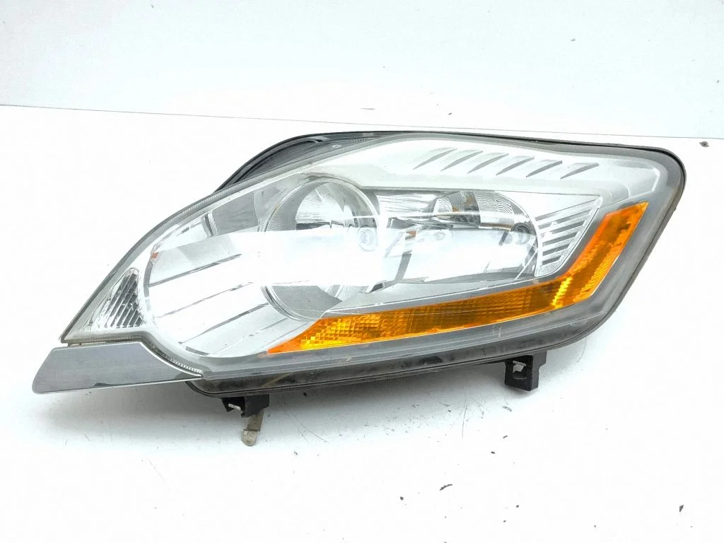 Headlight/headlamp 8V4113W030BE