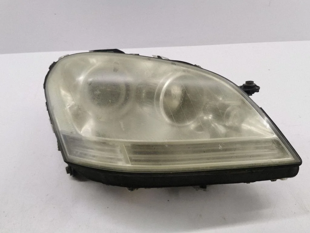 Priekšējais lukturis A0028206026