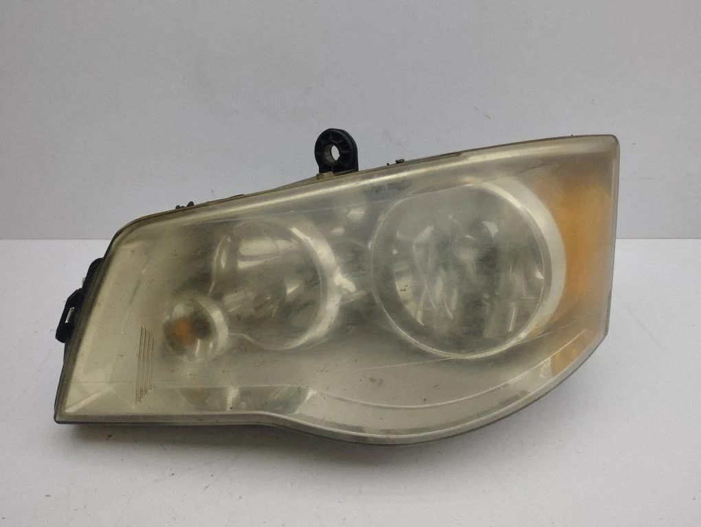 Headlight/headlamp 05181210