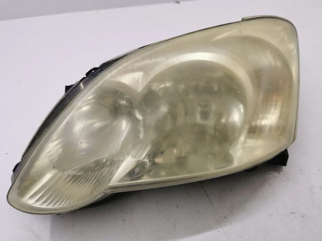 Priekšējais lukturis 89900170