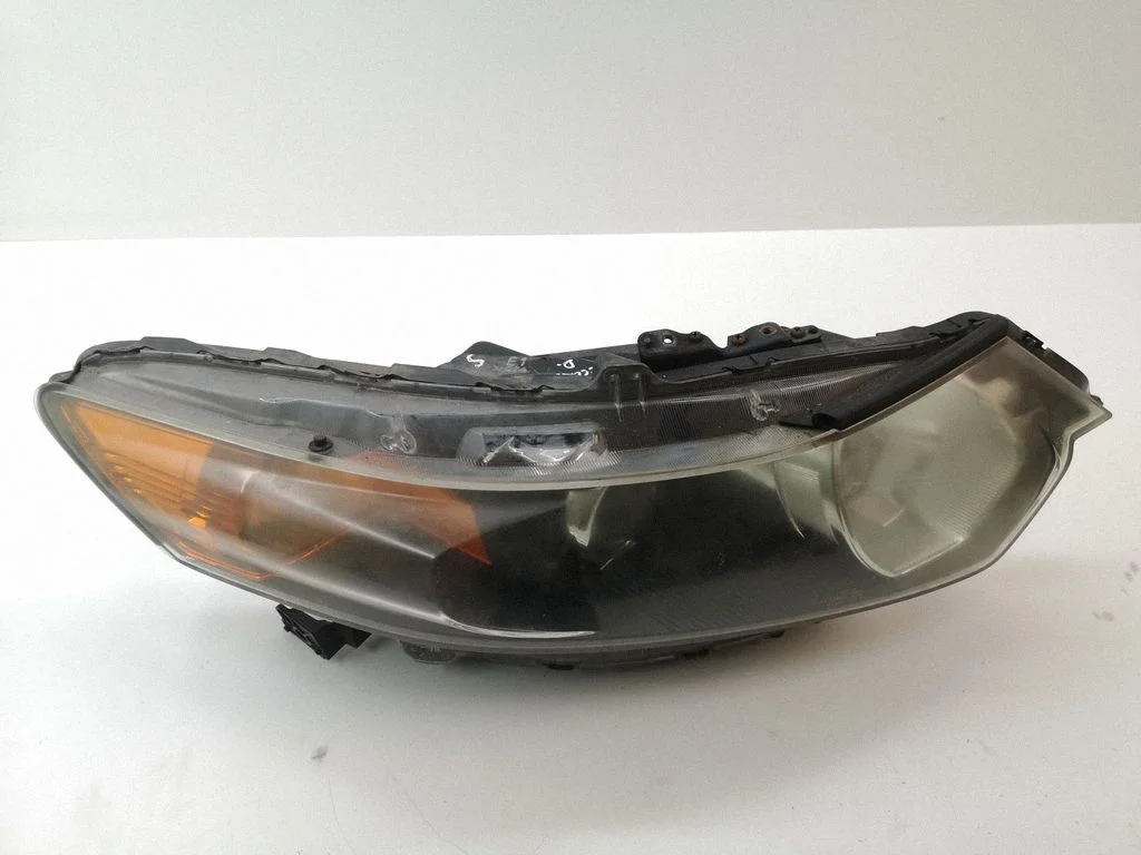 Headlight/headlamp – right