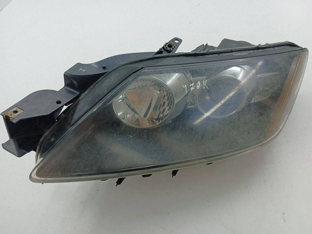 Headlight/headlamp E22151040