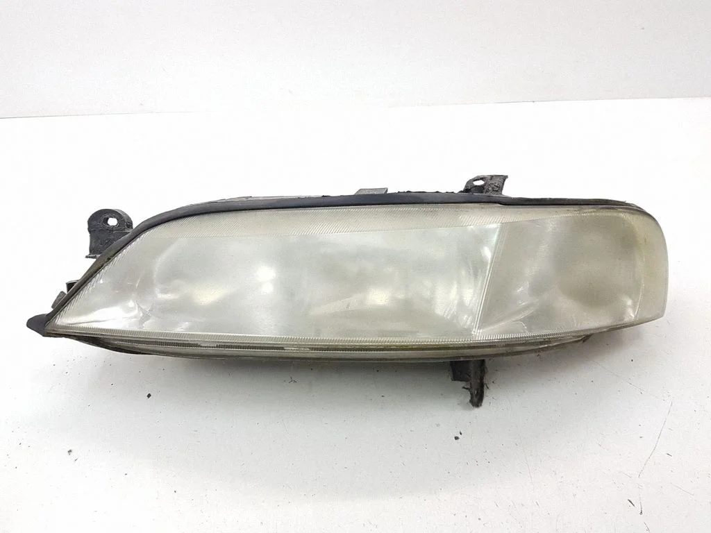 Headlight/headlamp – Opel Vectra B (1996-2002)