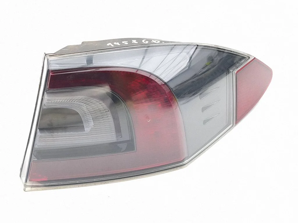 Rear/tail lights 600592100E