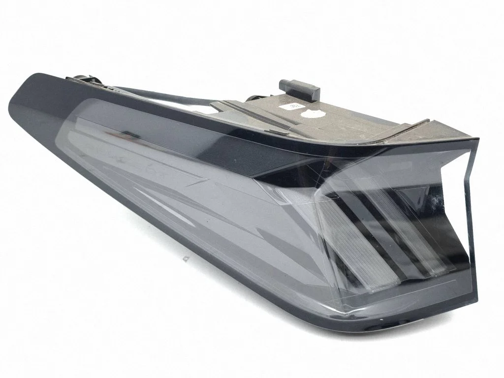 Rear/tail lights 9840202680
