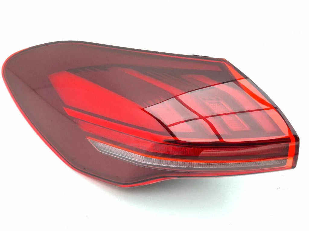 Rear/tail lights 8B3945091