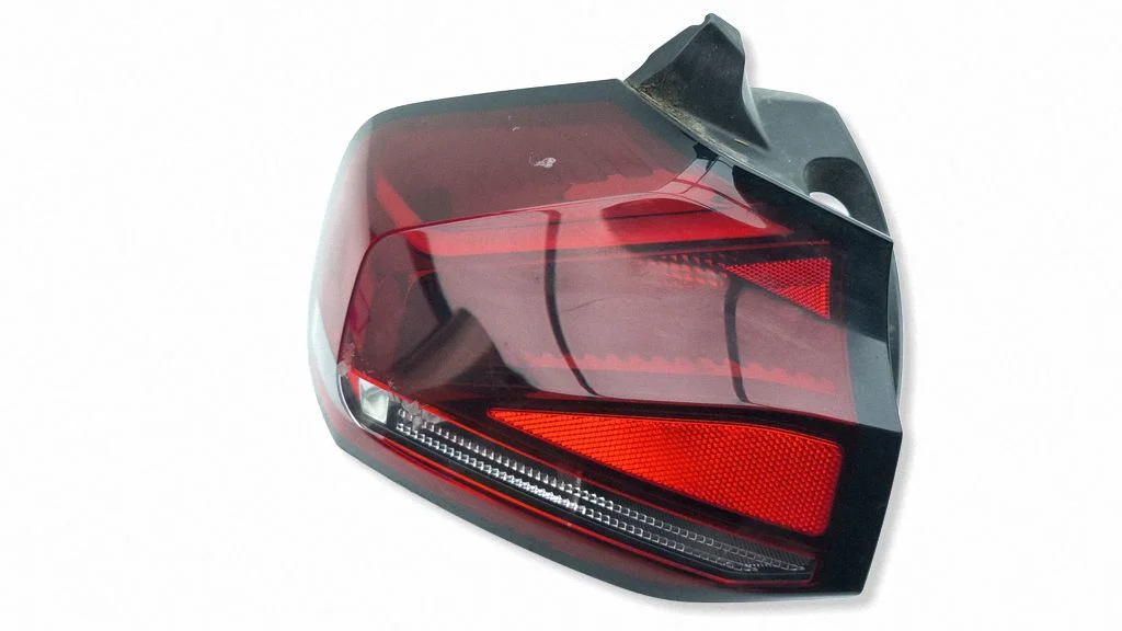 Rear/tail lights 9831100280