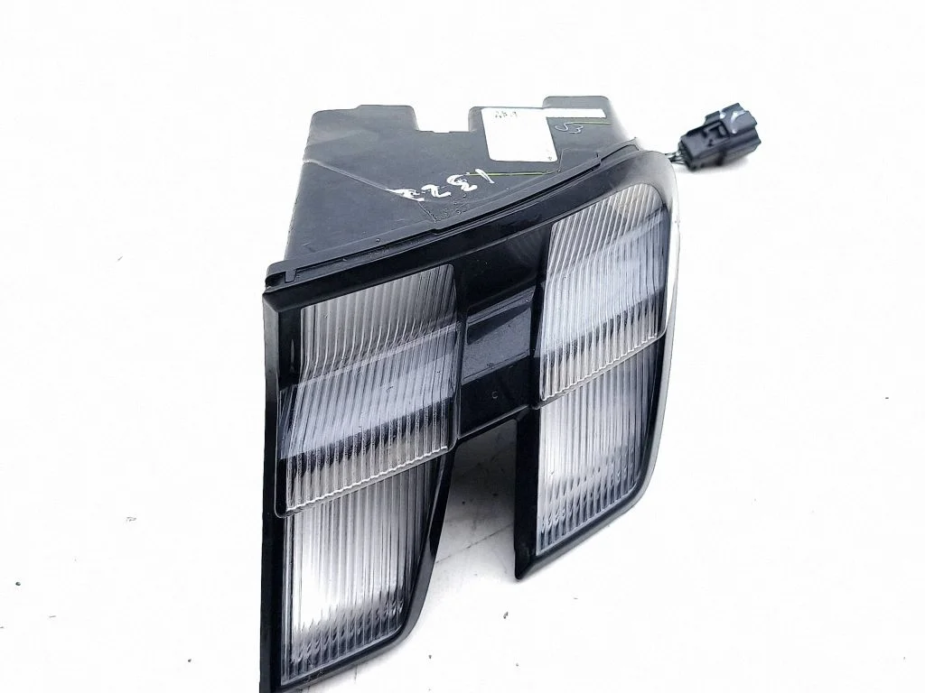 Rear/tail lights LJ8B13404AG