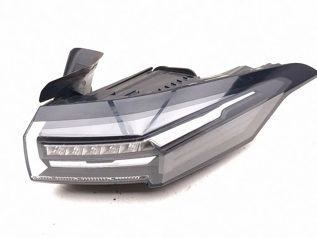 Rear/tail lights 9835299280