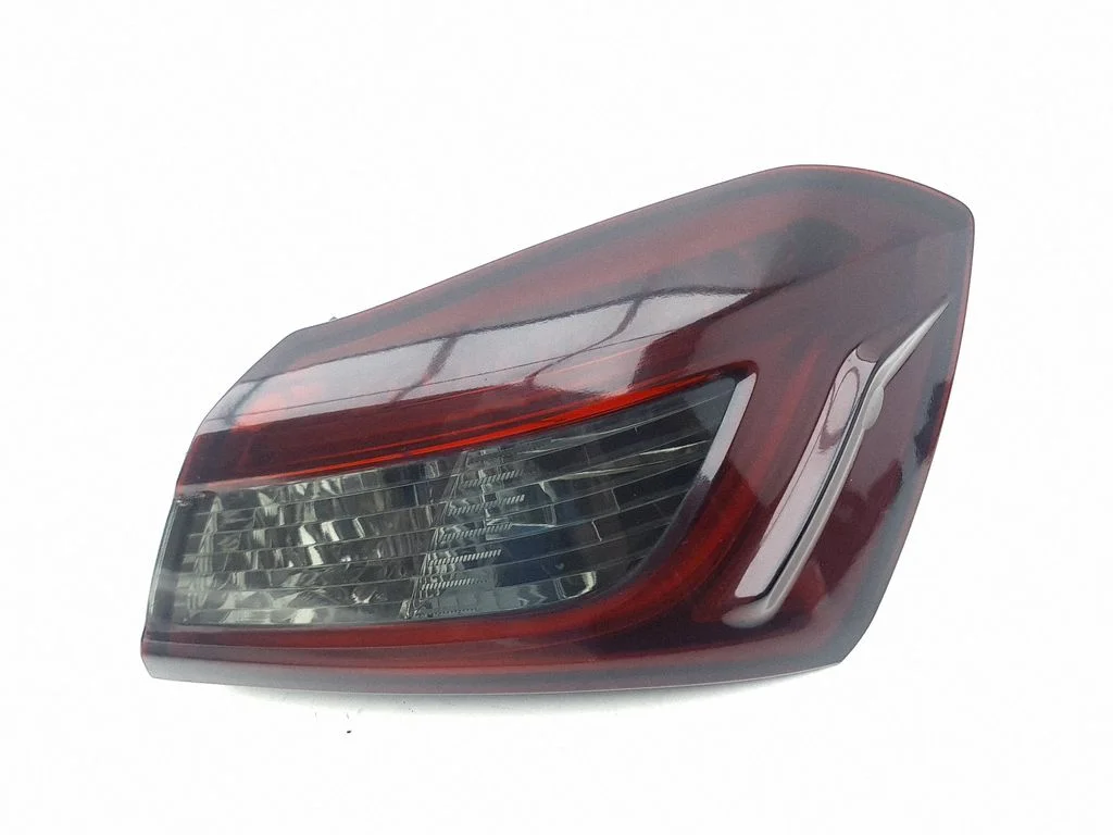 Rear/tail lights 06700C84810