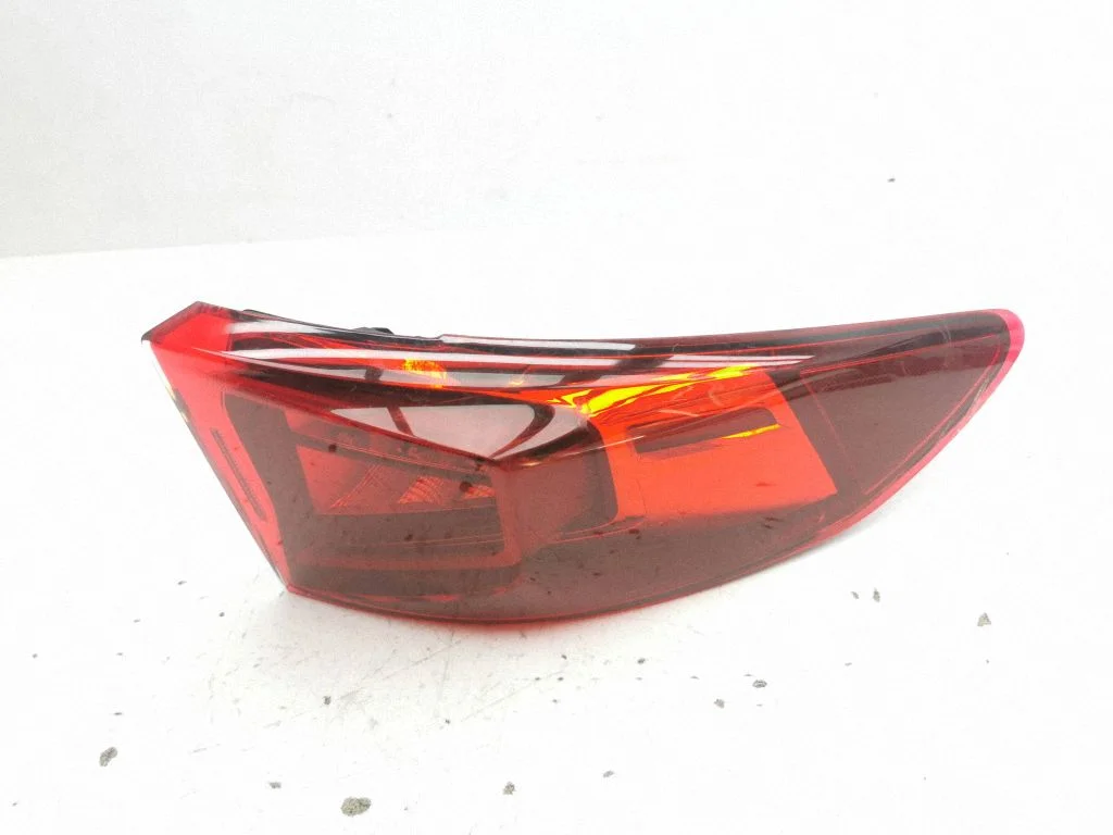 Rear/tail lights 5FF945208C