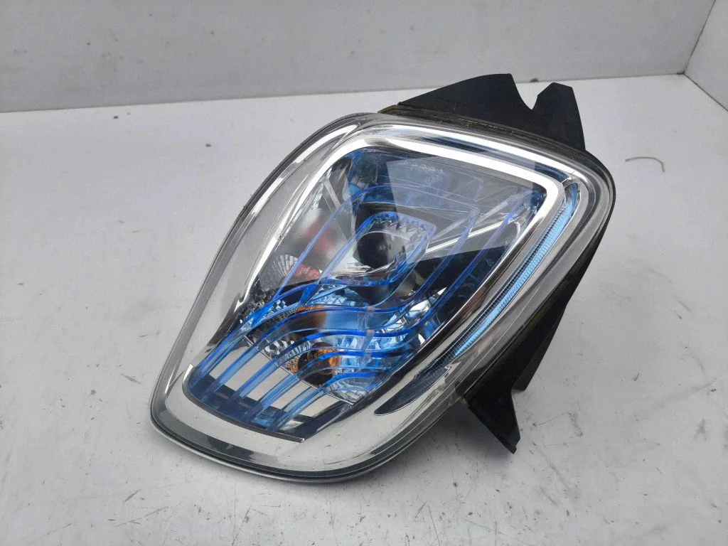 Lampa tylna w błotniku 265504492R
