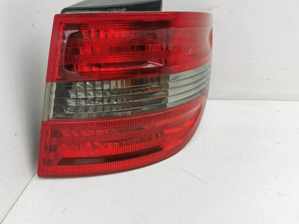 Rear/tail lights A1698201464