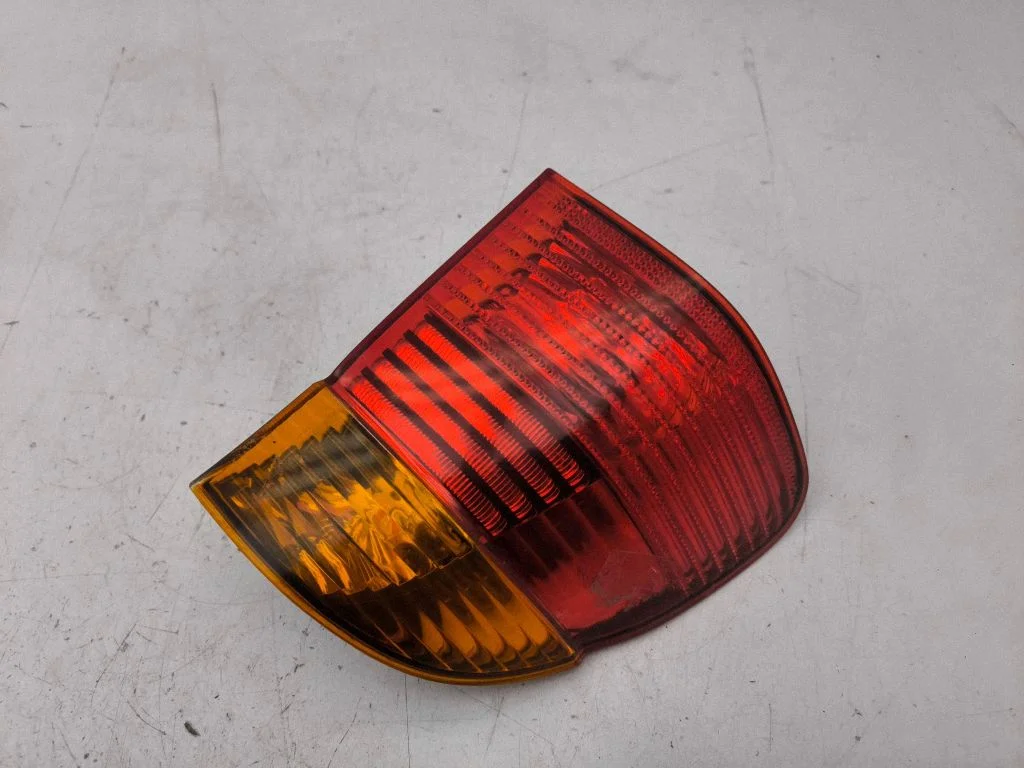 Rear/tail lights 6900213