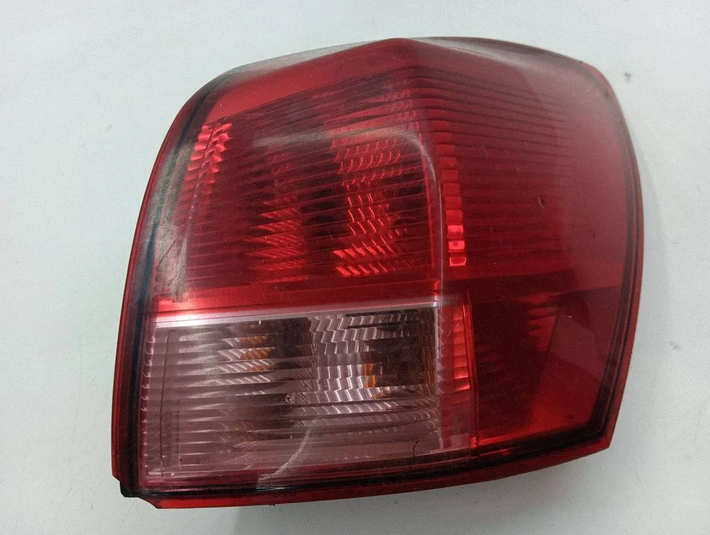 Rear/tail lights 89070312