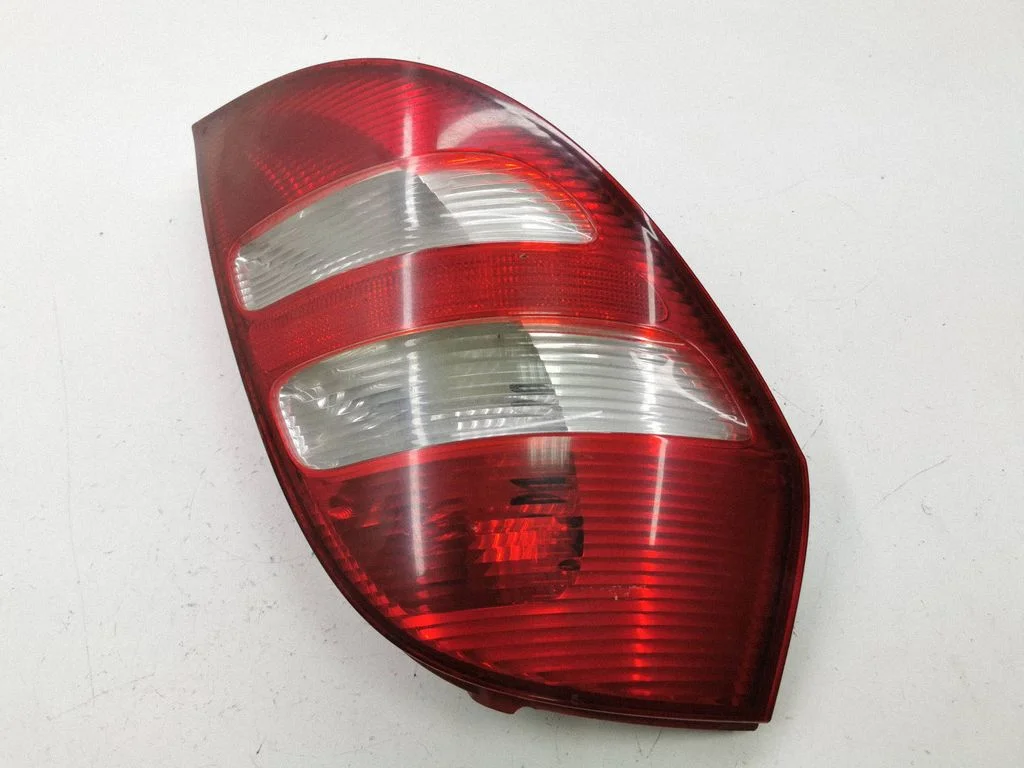 Rear/tail lights A1698200364