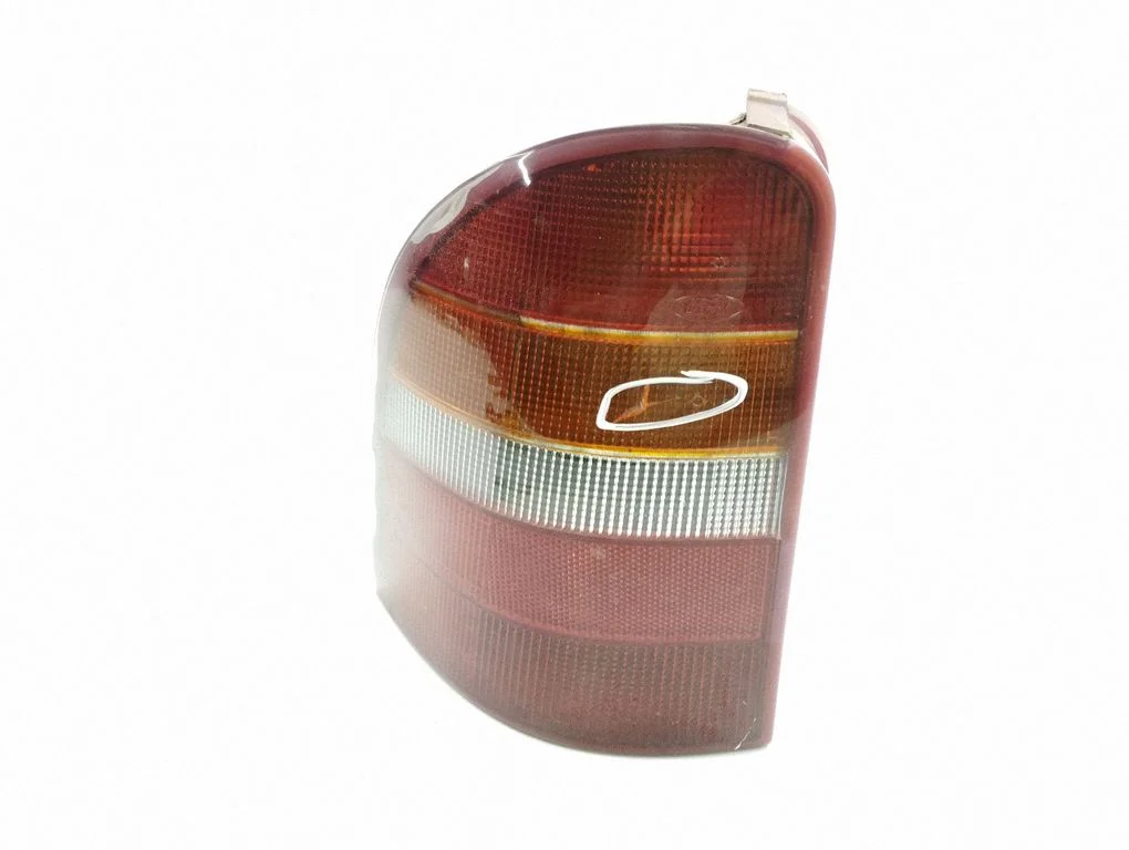Rear/tail lights 93BG13N004