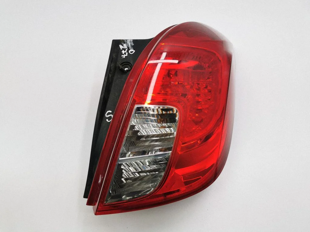 Rear/tail lights E1313565