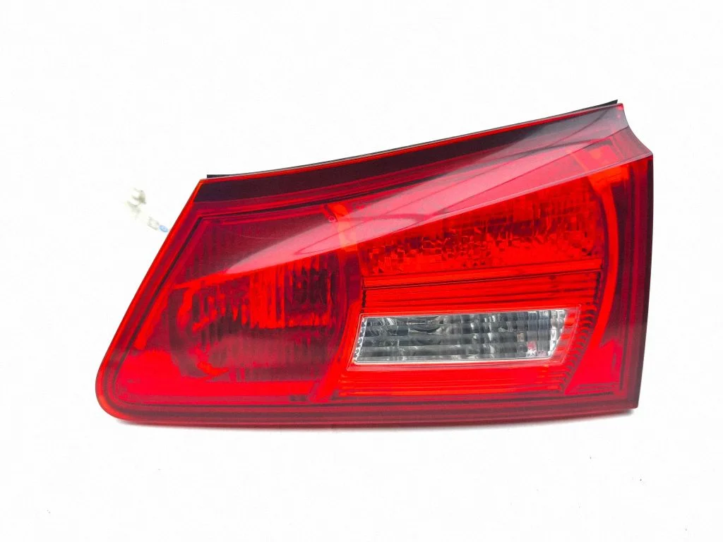 Tailgate rear/tail lights – right
