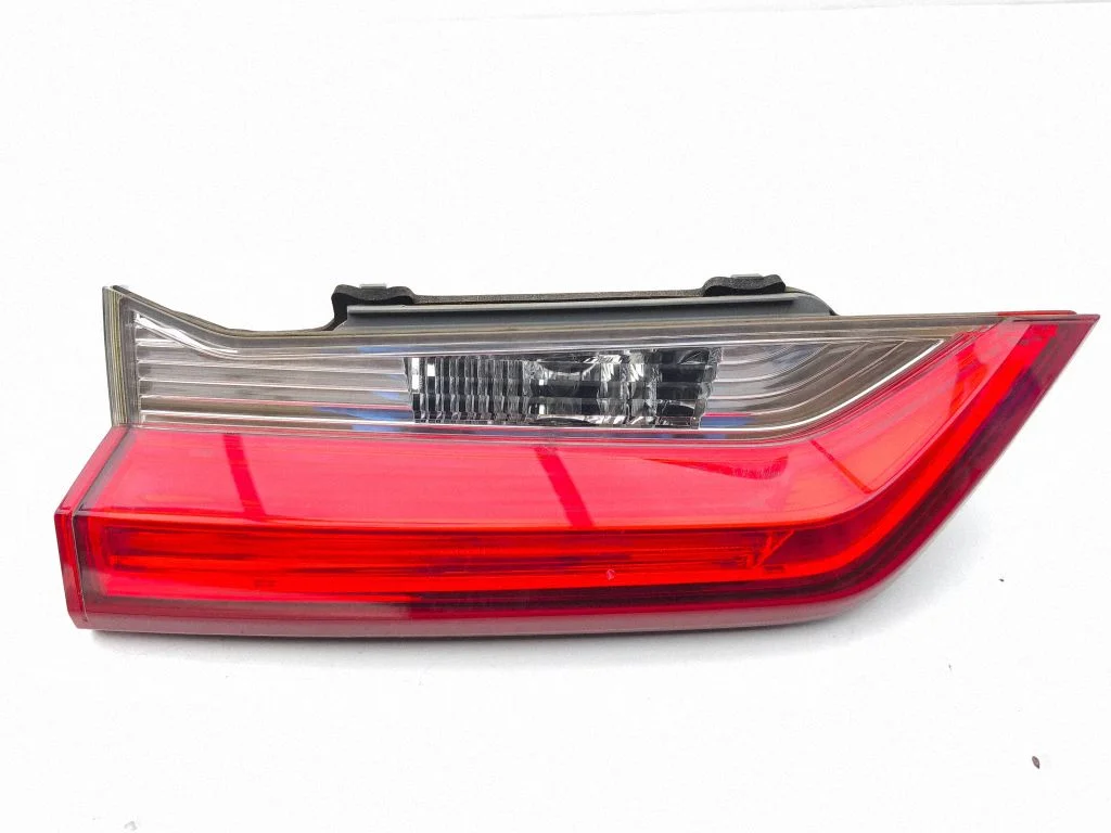 Tailgate rear/tail lights – left
