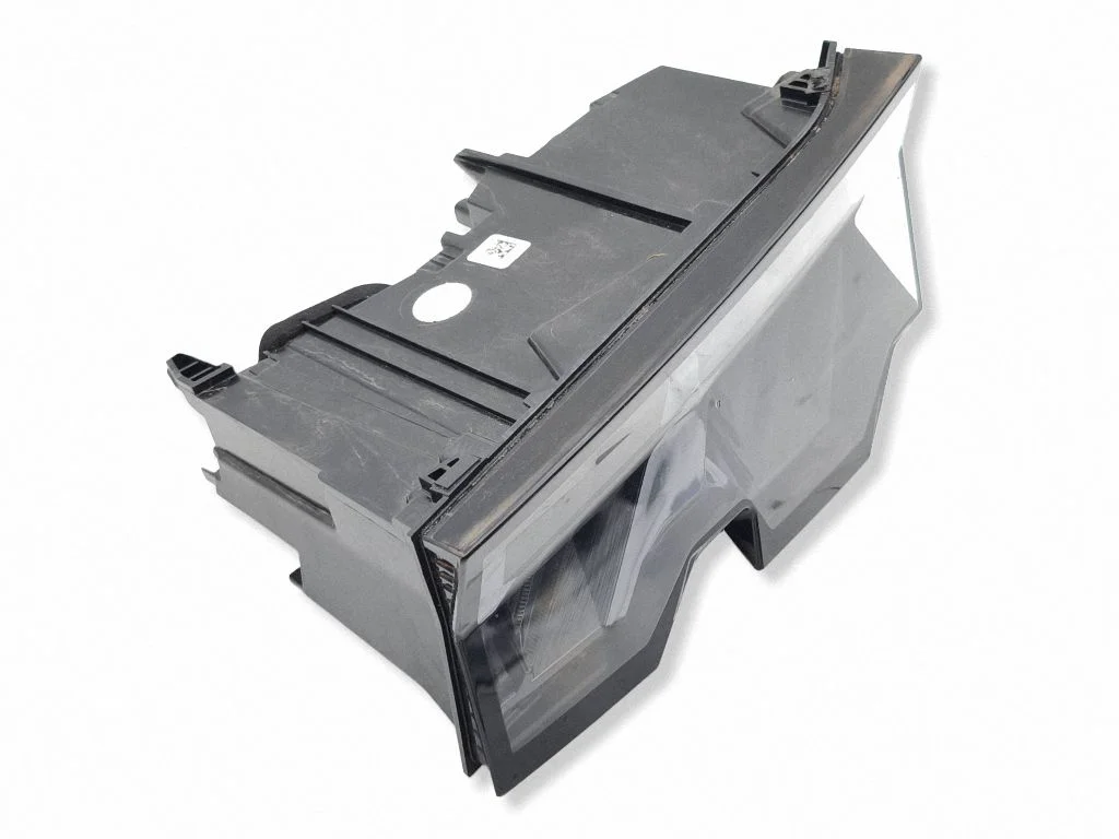 Tailgate rear/tail lights 9842149880