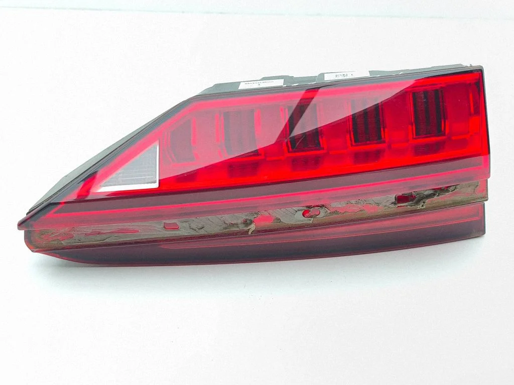 Tailgate rear/tail lights 4K5945093A