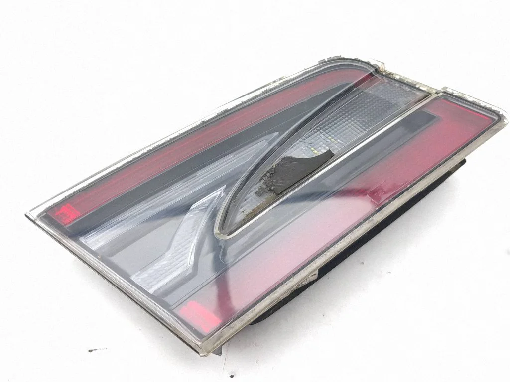 Tailgate rear/tail lights 600592200E