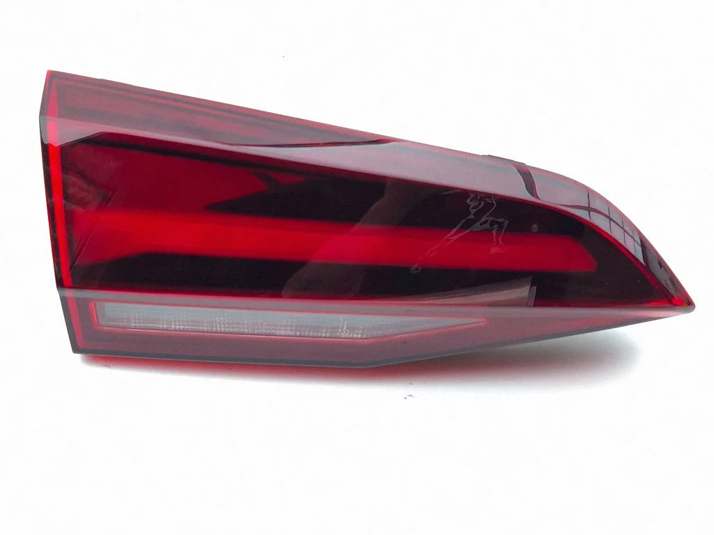 Tailgate rear/tail lights H7793213512