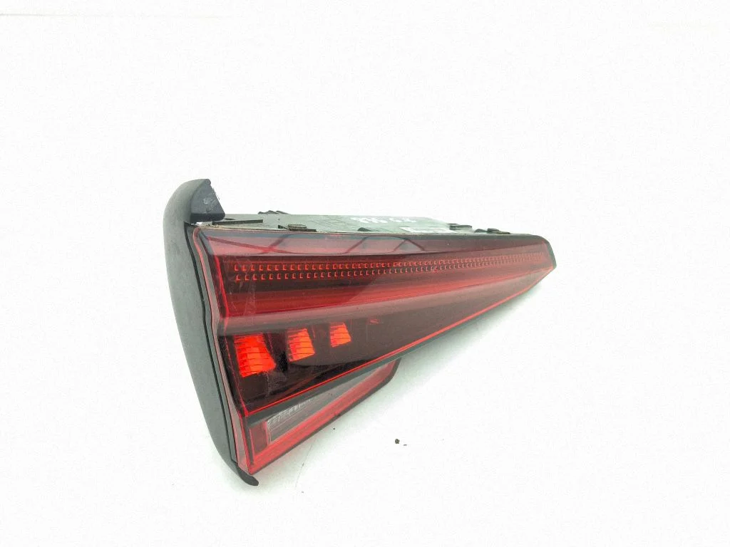 Tailgate rear/tail lights 200935