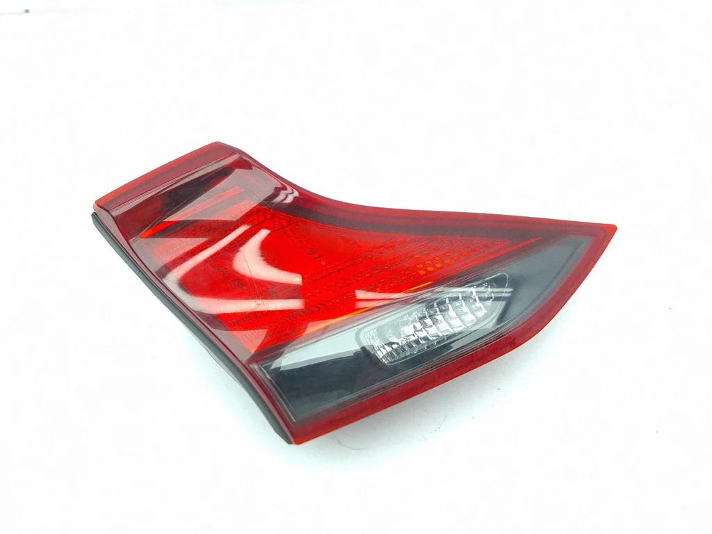 Tailgate rear/tail lights 92403G2000