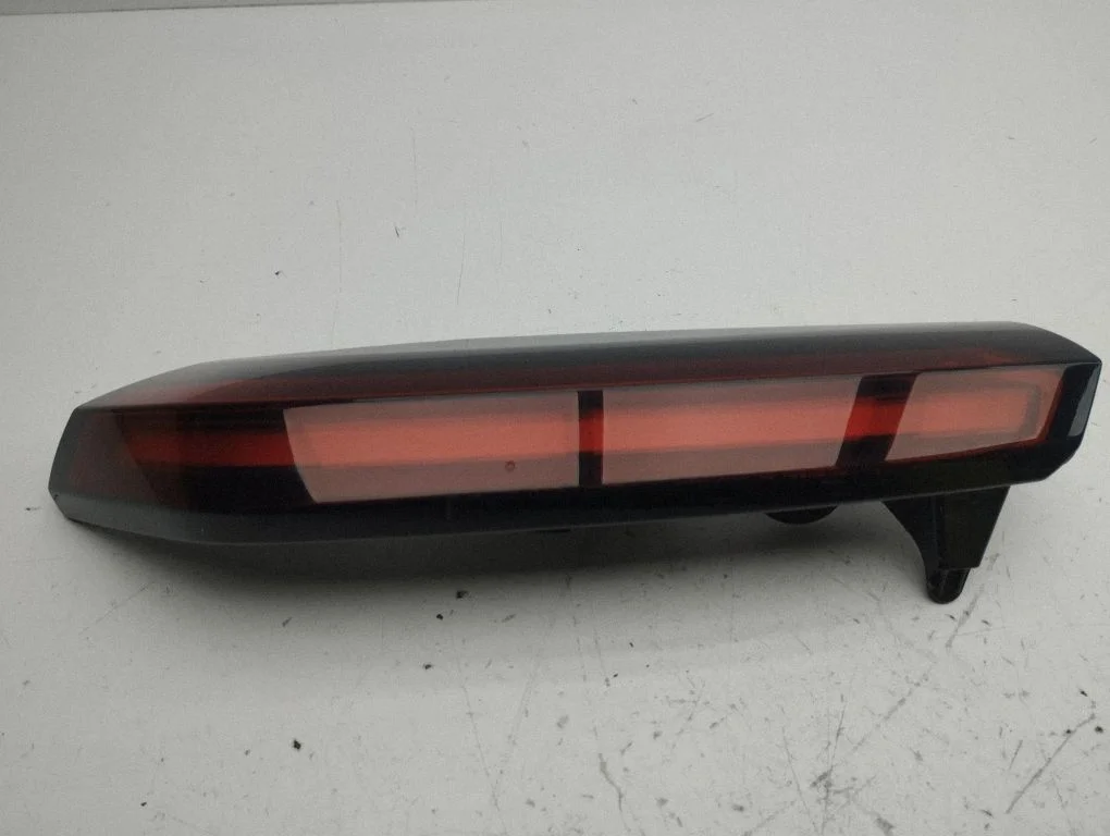 Tailgate rear/tail lights 9831120680