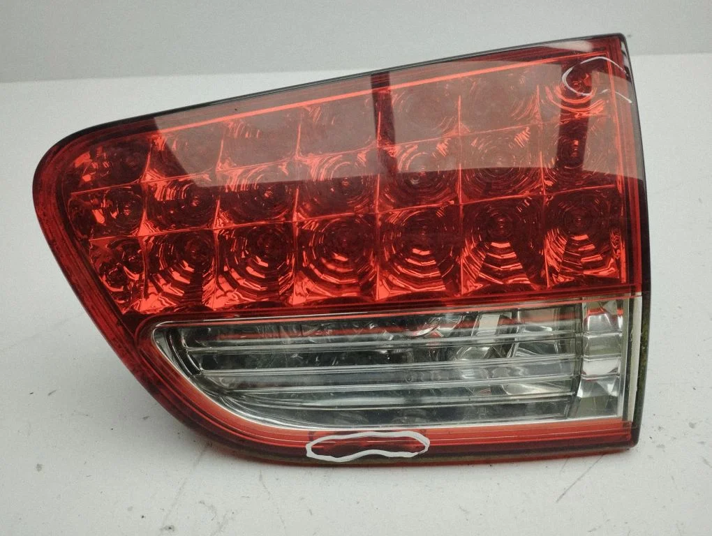 Tailgate rear/tail lights 1146380R