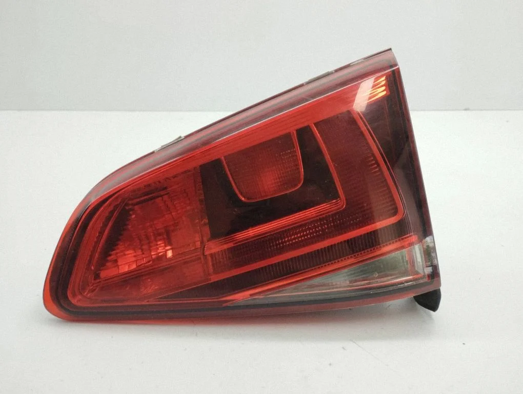 Lampa tylna w klapie 5G0945094