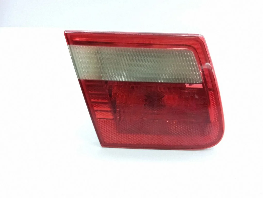 Tailgate rear/tail lights – BMW 3 Series E46 (1998-2005)
