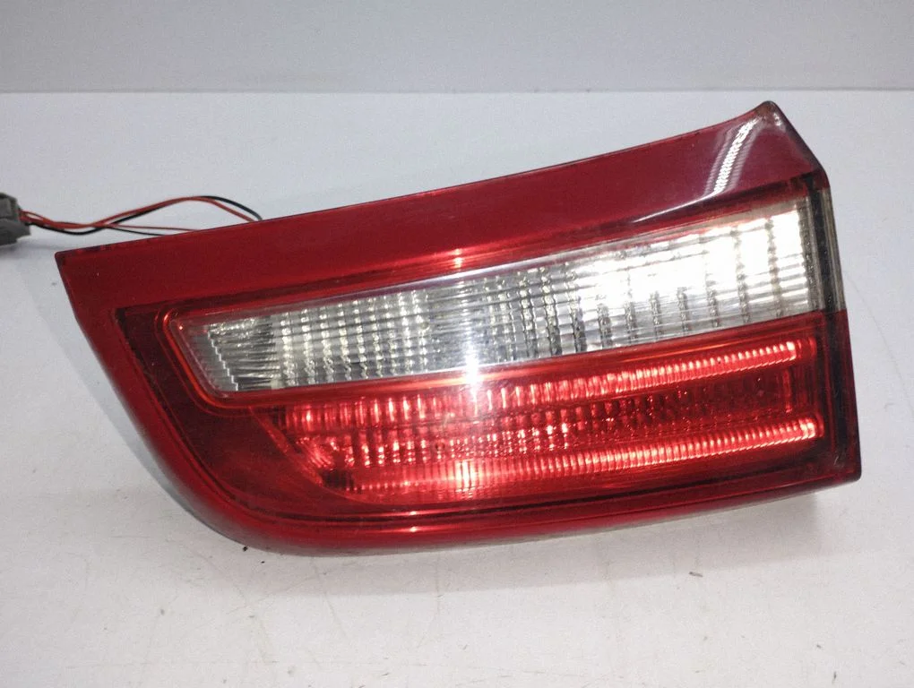 Tailgate rear/tail lights 3079271