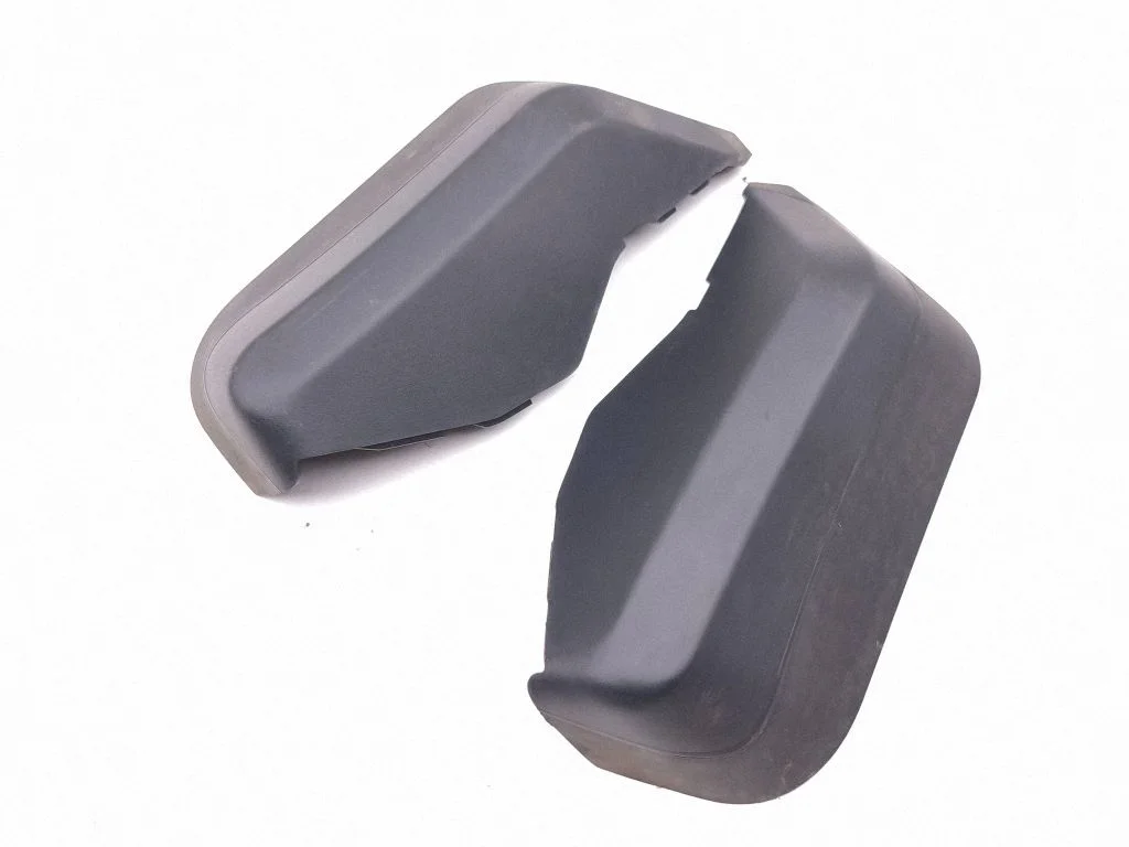 Rear/tail light trim molding 89A945256