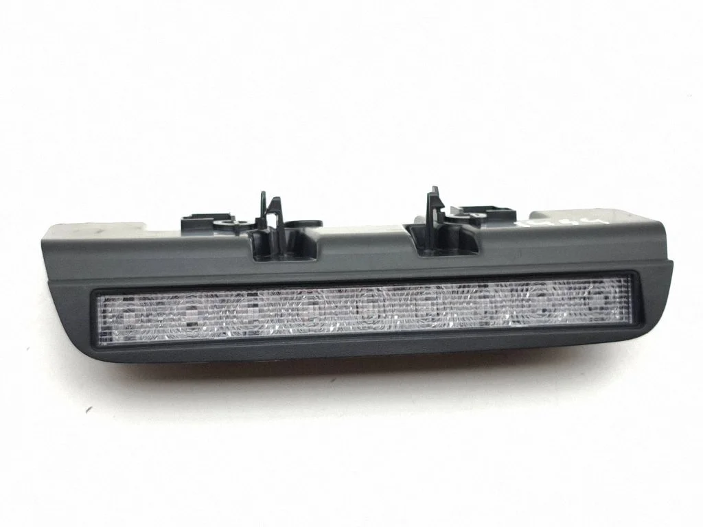 Third/center stoplight – Opel Frontera (2024-)