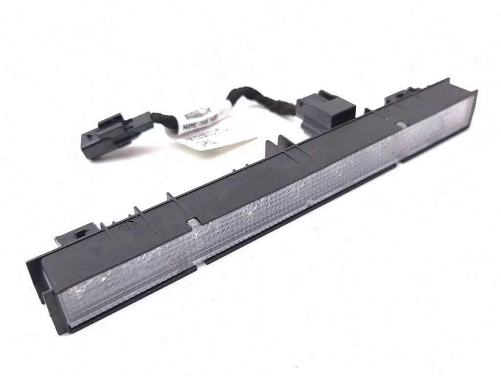Papildu stopgaismas lukturis 265958992D