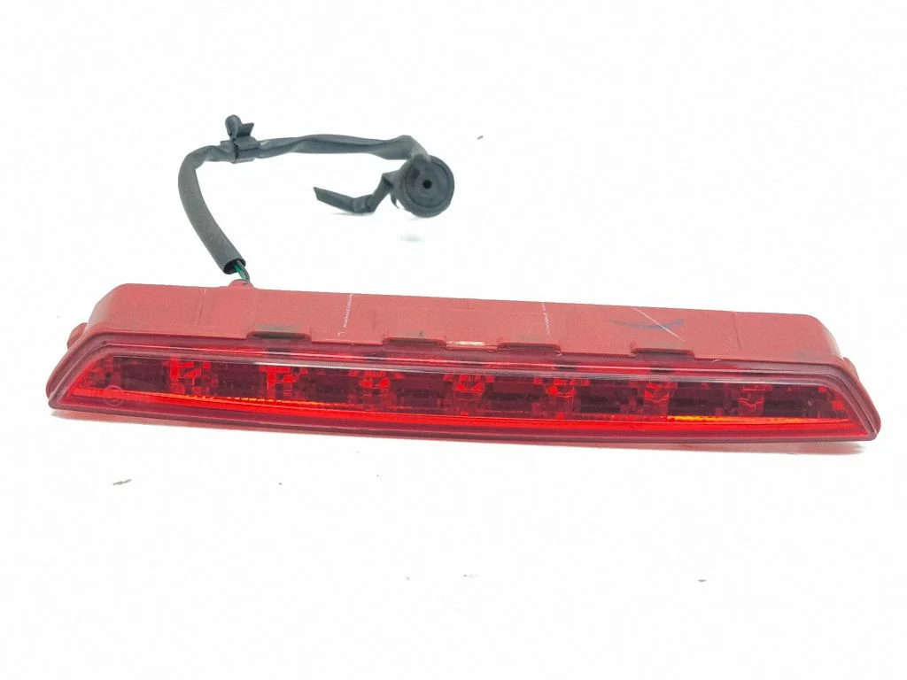 Third/center stoplight 92700F1000