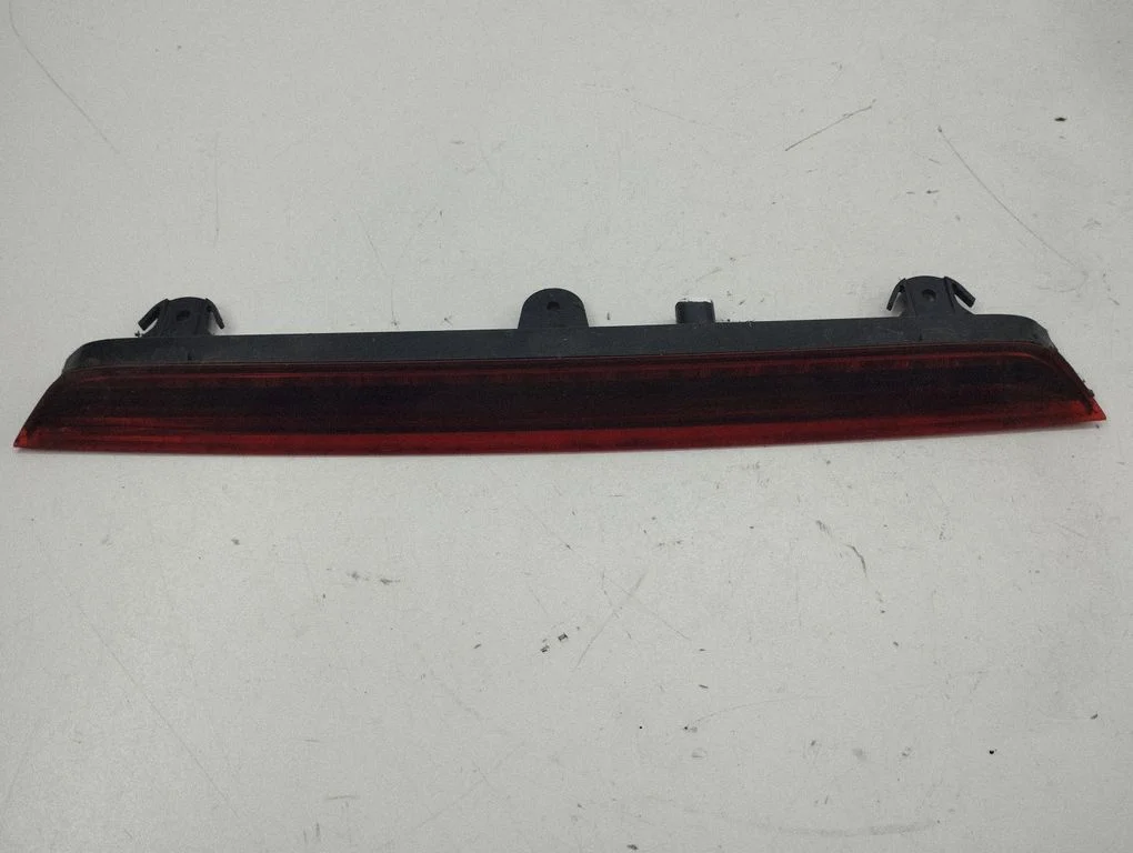 Third/center stoplight – Porsche Cayenne (92A) (2010-2017)