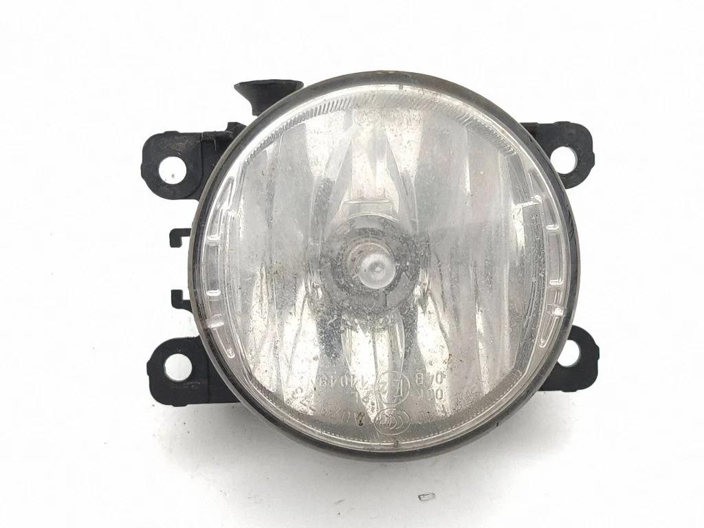 Front fog light 261500097R