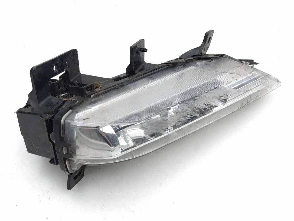 Front fog light 261555DA2A