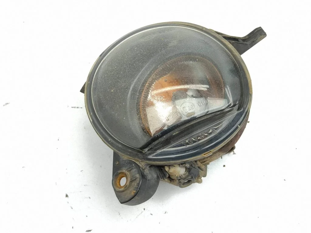 Front fog light 812200F010