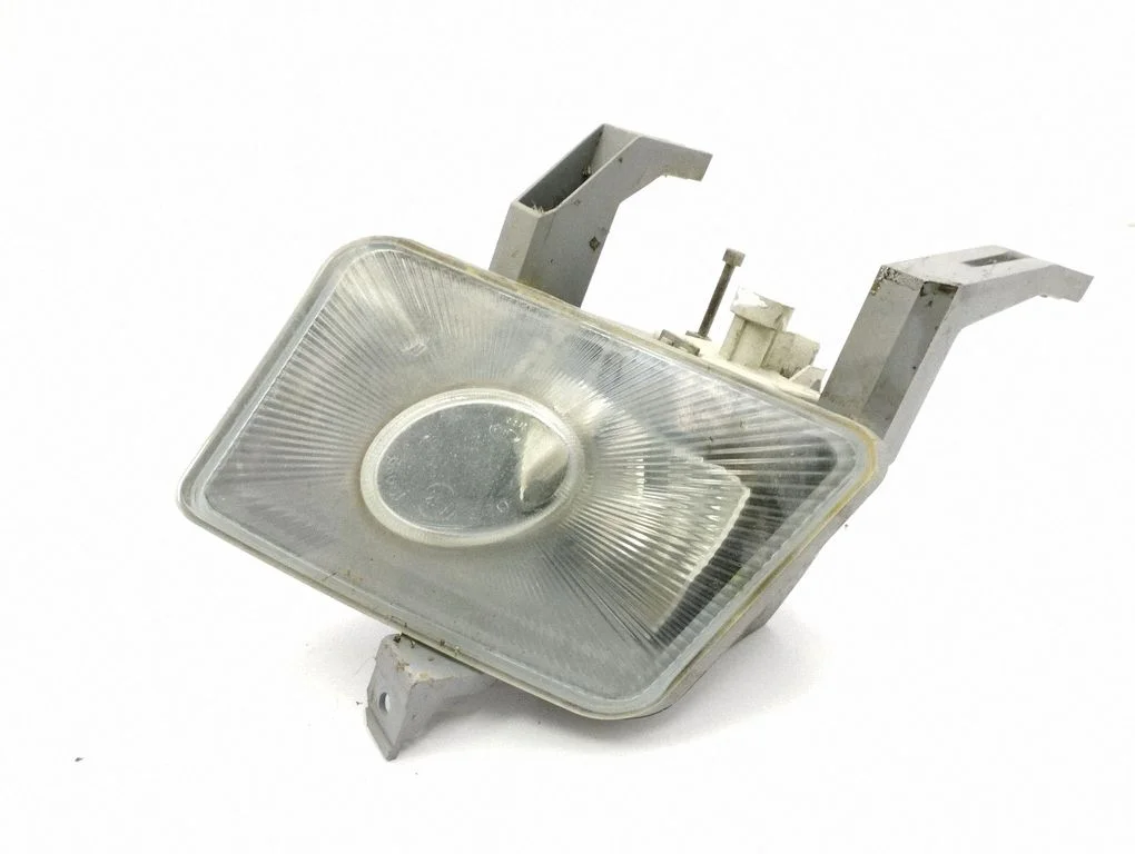 Priekšējais miglas lukturis 90585030