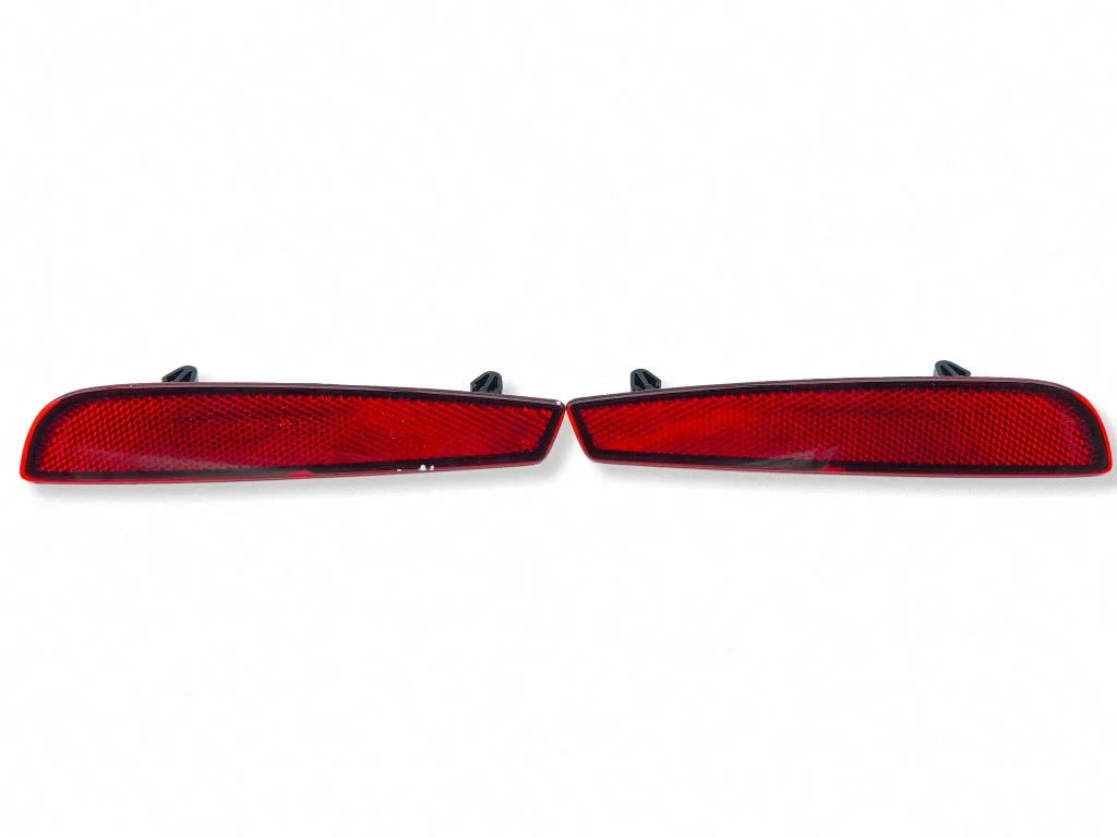 Rear tail light reflector 9839450080