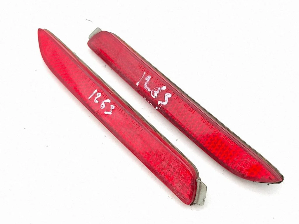 Rear tail light reflector